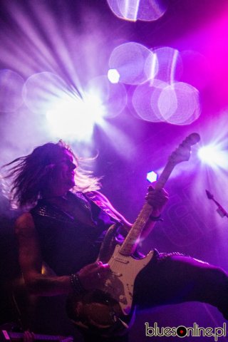 Glenn Hughes (28)